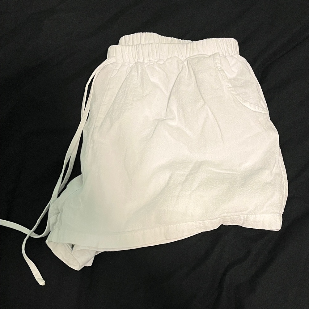 Women’s Linen White Drawstring Casual Shorts